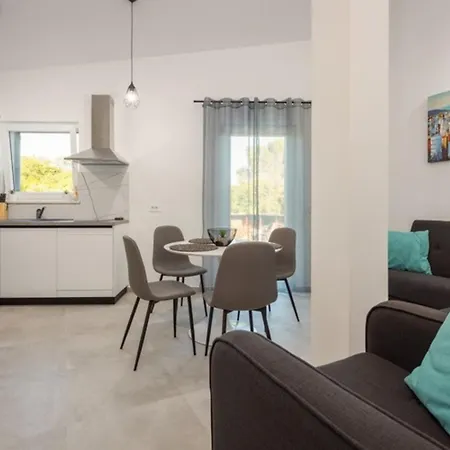 Villa Horizon For 18 People Near With Large Garden And Children Playground
