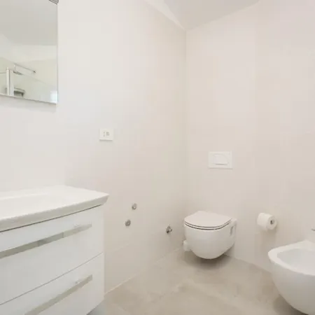 Villa Horizon For 18 People Near With Large Garden And Children Playground *